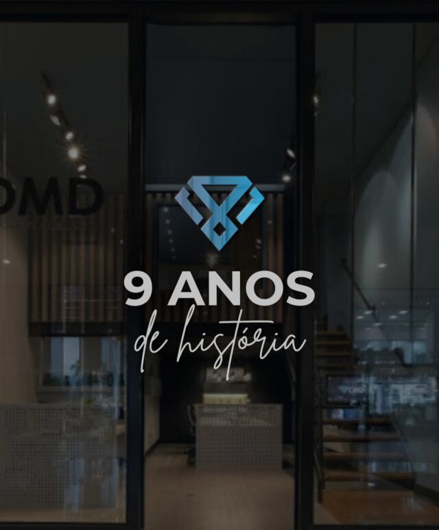 Tudo começou com um propósito: transformar vidas através do mercado imobiliário.

De lá pra cá, crescemos, evoluímos e nos tornamos referência.

Hoje celebramos mais um ano de história e isso só é possível por causa de cada cliente e parceiro que confia no nosso trabalho.

DMD 9 ANOS!! 💎🥳🎂
