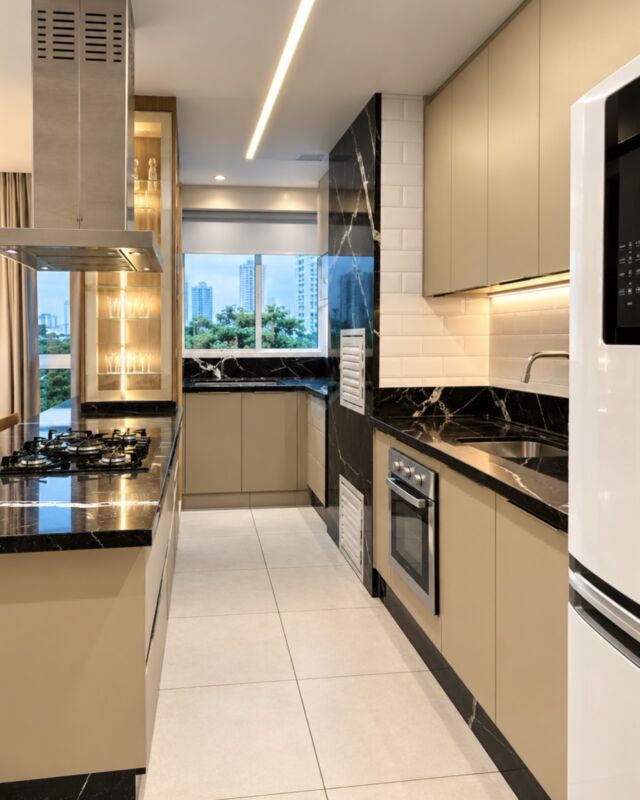 APARTAMENTO MOBILIADO NO DOM BOSCO | R$ 650.000 ‼️

Apartamento com 63 m² privativos, 1 suíte + 1 dormitório, ambientes integrados e 1 vaga de garagem.

O condomínio oferece lazer completo, com piscina, salão de festas, portaria 24h e diversas comodidades para o dia a dia.

Uma ótima opção para quem busca conforto, praticidade e boa localização.

Entre em contato e agende sua visita.